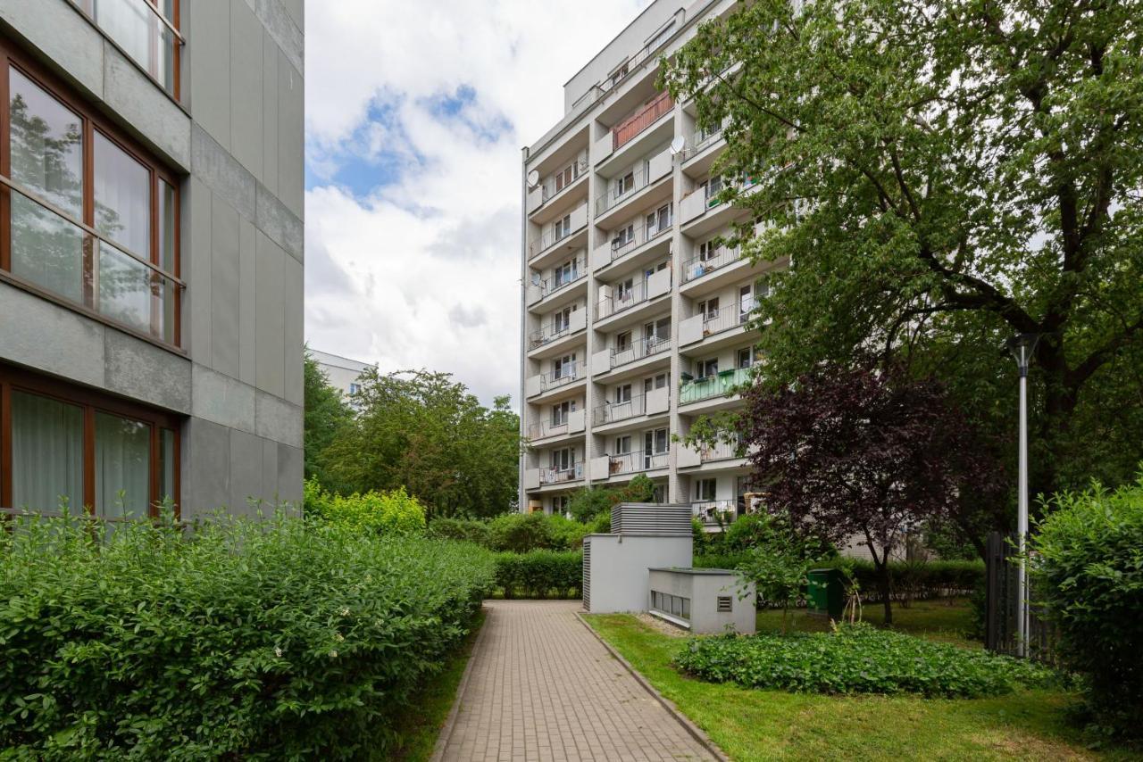 Central Apartment Solec Wilanowska By Noclegi Renters Warsaw Luaran gambar